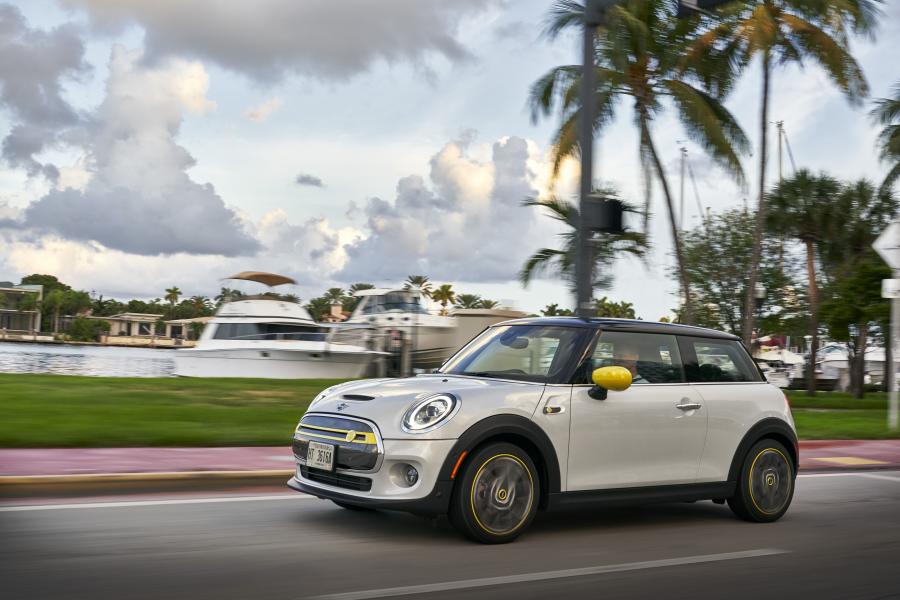  Mini Cooper SE (F56) 2020 года  (NA) (фото 79 из 342)